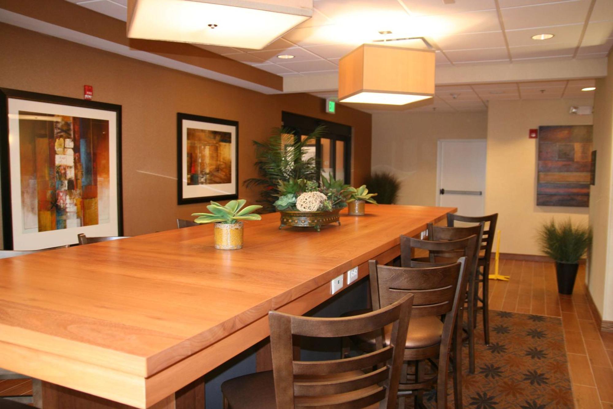 Hampton Inn La Junta Esterno foto